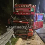 Νταλίκα εξετράπη της πορείας της στην Εθνική Οδό κοντά στα Καμένα Βούρλα