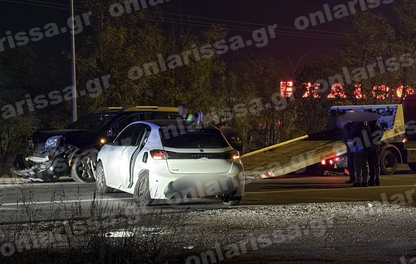 Σοκαριστικό τροχαίο στη Λάρισα: Τέσσερις τραυματίες