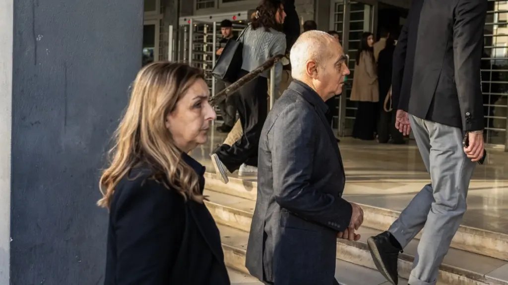 Συγκλονίζει η μητέρα του Άλκη Καμπανού – «Τα ισόβια τα πήρα εγώ»