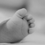 Θάνατος βρέφους 19 μηνών στην Πάτρα: Ερωτήματα για την αρχική ιατροδικαστική έκθεση