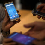 Τέλος τα κινητά τηλέφωνα – Τι θα αντικαταστήσει