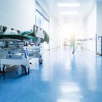 Σε κρίσιμη κατάσταση 22χρονος στο Κορωπί μετά από challenge με μπέργκερ