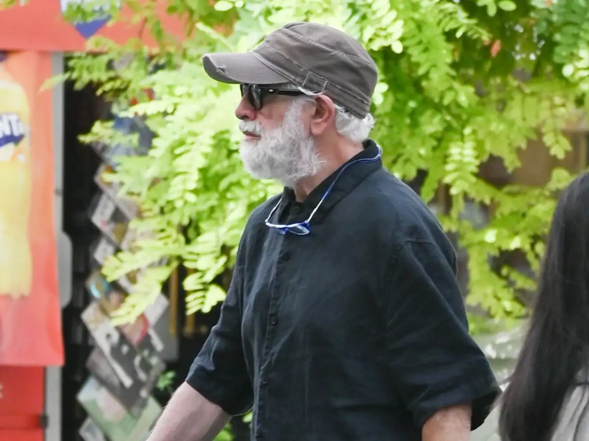 Πέτρος Φιλιππίδης: Δέχεται προτάσεις για μεγάλη επιστροφή στο θέατρο – Όσα αποκάλυψε ο δικηγόρος του