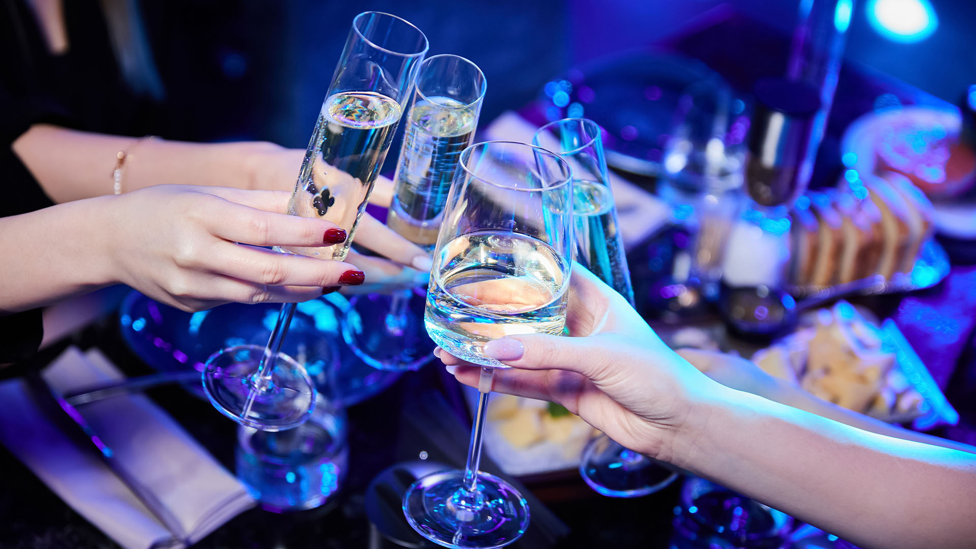 Έρχεται ψηφιακή επαλήθευση ηλικίας - Τέλος το αλκοόλ και τα τσιγάρα σε ανήλικους