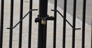 Η διπλή αργία του Μαρτίου: Κλειστά σχολεία και διήμερο χωρίς μαθήματα για όλους