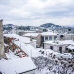 Πέφτουν τα πρώτα χιόνια στην Ελλάδα: Σχεδόν «κλείδωσε» η μέρα