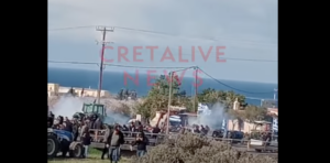 Ένταση στο Ηράκλειο: Χημικά και κρότου λάμψης στο μπλόκο των αγροτών προς το αεροδρόμιο