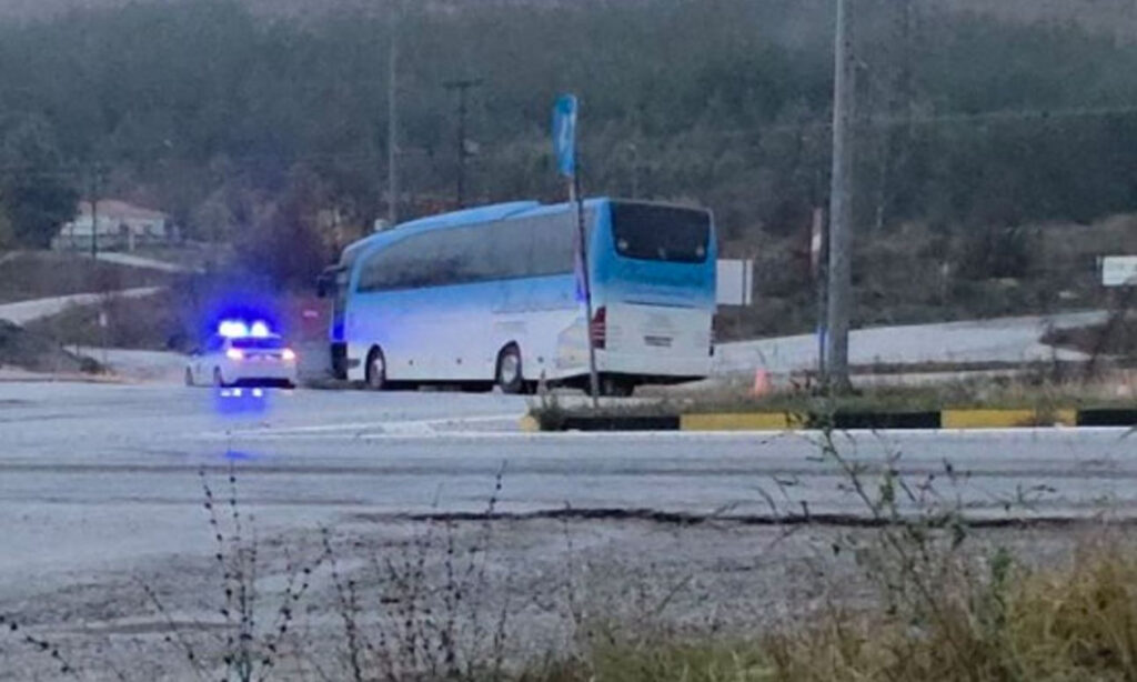 Πτολεμαΐδα: Τι λέει ο επιβάτης που έσωσε 25 άτομα, όταν ο οδηγός έπαθε ανακοπή