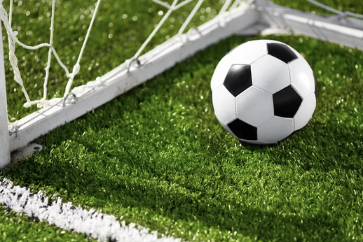 Σάλος με δήλωση προπονητή: «Δεν θέλω η ομάδα να φοράει ροζ, μοιάζουν με αδερφές»