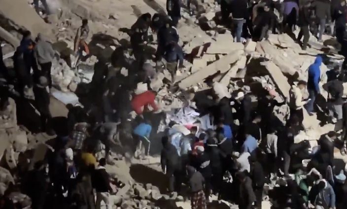 Τραγωδία: Κατάρρευση κτιρίων με 19 νεκρούς και 16 τραυματίες