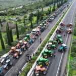 Έτοιμοι να κλείσουν το λιμάνι του Βόλου οι αγρότες