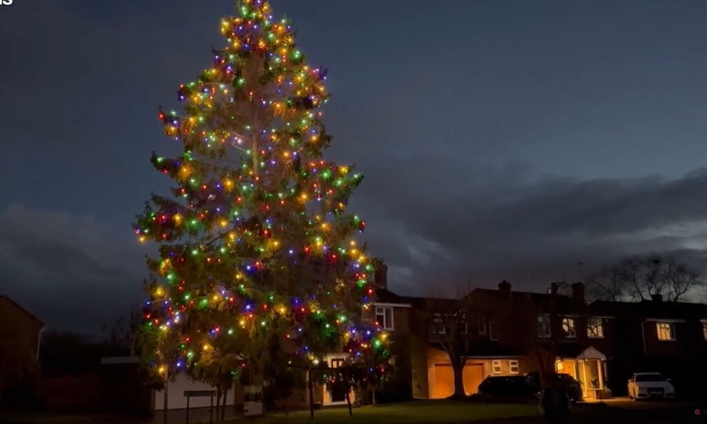 Τι είναι το 12/25/25 που θα δούμε φέτος τα Χριστούγεννα; Θα εμφανιστεί ξανά έπειτα από 100 χρόνια