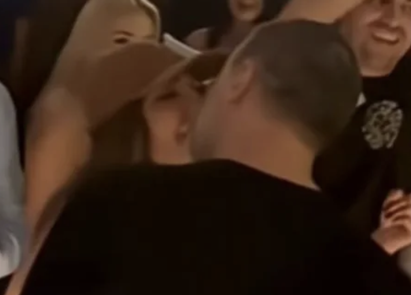 Το φιλί της Βανδή με τον Μπισμπίκη και ο χορός (video)