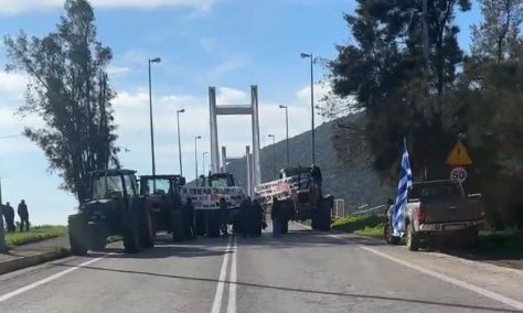 Αιφνιδιαστικός αποκλεισμός της νέας γέφυρας Χαλκίδας από αγρότες