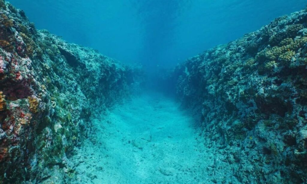 Βρέθηκε μικροσκοπικό νησί που κρύβει μια χαμένη ήπειρο κάτω από τον Ινδικό Ωκεανό