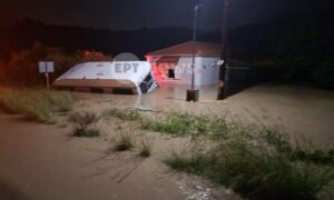 Κακοκαιρία Byron: Πλημμύρες και εγκλωβισμοί στη Φοινικούντα Μεσσηνίας