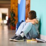 Καταδίκη δύο 13χρονων για διαδικτυακή παρενόχληση συμμαθητή τους με ψεύτικα προφίλ