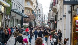 Η πρώτη Κυριακή με ανοιχτά μαγαζιά του Δεκεμβρίου