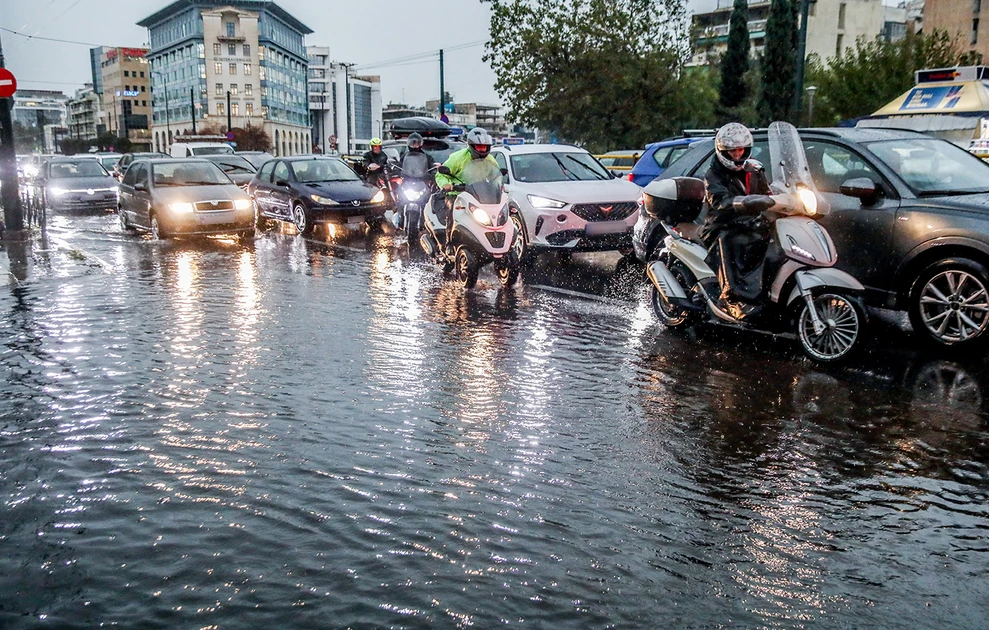 Κακοκαιρία Byron: Χαμός σε όλη τη χώρα – Δείτε live πώς εξελίσσεται
