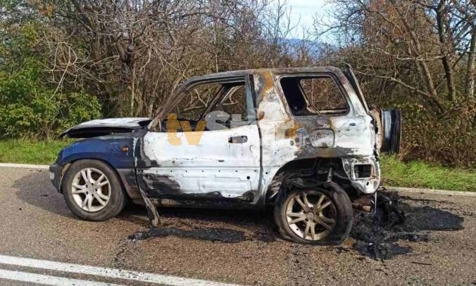 Φρίκη: Απανθρακωμένος άνθρωπος σε αυτοκίνητο ενώ το σπίτι του τυλιγόταν στις φλόγες