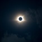 Η μέρα θα μετατραπεί σε νύχτα κατά τη διάρκεια της μακρύτερης ολικής ηλιακής έκλειψης του αιώνα