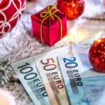 Μεγάλος Δήμος της Αττικής έδωσε «Χριστουγεννιάτικο επίδομα» 200 ευρώ