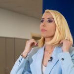 Συγκλονίζει η Καραμήτρου: «Έφτασαν μέχρι το σπίτι μου για να μου κάψουν το αυτοκίνητο»