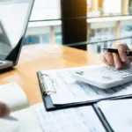 Τέλος στην ομηρία των χρεών: Νέος νόμος φέρνει απαλλαγή από ποινικές διώξεις και διπλή γραμμή σωτηρίας για οφειλέτες