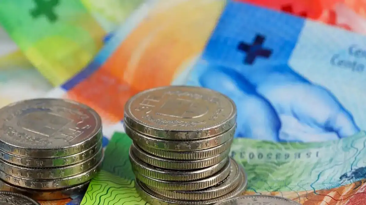 Νέα ρύθμιση για δάνεια σε ελβετικό φράγκο: «Κούρεμα» έως 50% και μετατροπή σε ευρώ με σταθερό επιτόκιο