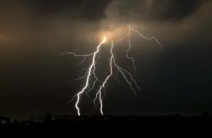 Σε επιφυλακή η Μεσσηνία – Μήνυμα 112 για ισχυρές βροχές και ανέμους