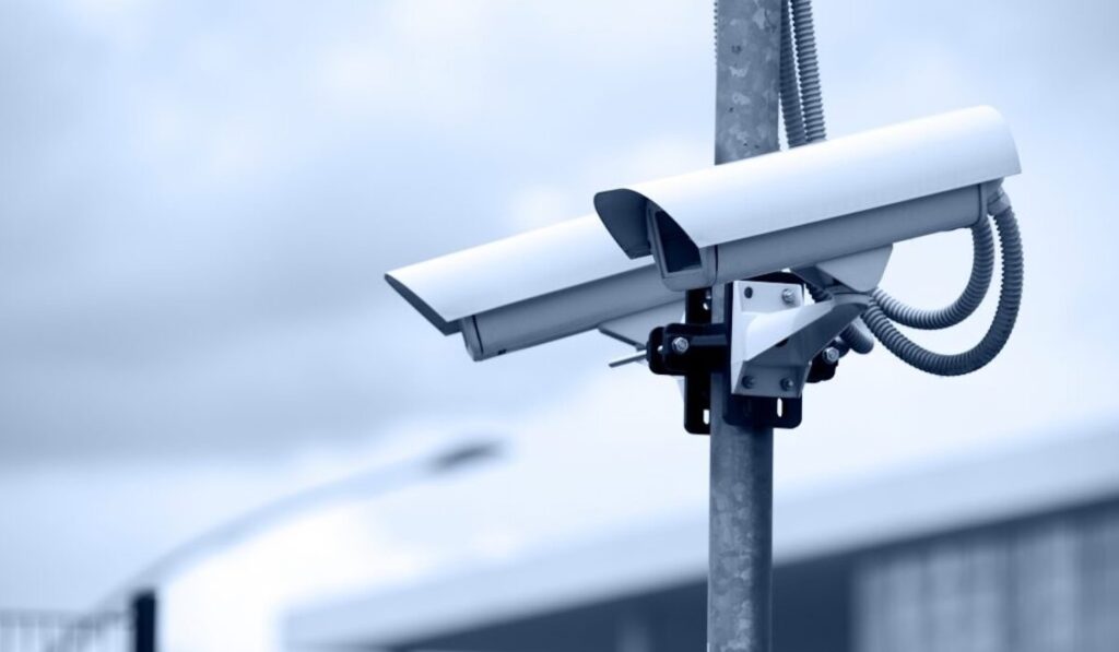 Οι 8 δρόμοι της Αττικής όπου «γράφουν» ήδη οι νέες AI κάμερες της Τροχαίας