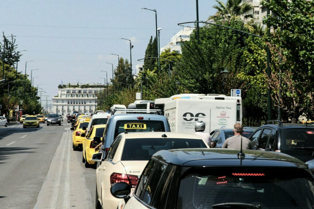 Κυκλοφοριακό χάος: Προσοχή! Πού έχει κίνηση τώρα