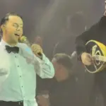 Απίστευτη ατάκα Μαζωνάκη στην πρεμιέρα του μετά τη μήνυση που δέχθηκε