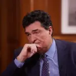 «Σπάει τη σιωπή» ο Αλέξης Παπαχελάς για τη μάχη του με τον καρκίνο του προστάτη