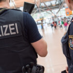 Σοκ! Επίθεση με μαχαίρι σε χριστουγεννιάτικη αγορά – Έφηβος τραυματίστηκε σοβαρά