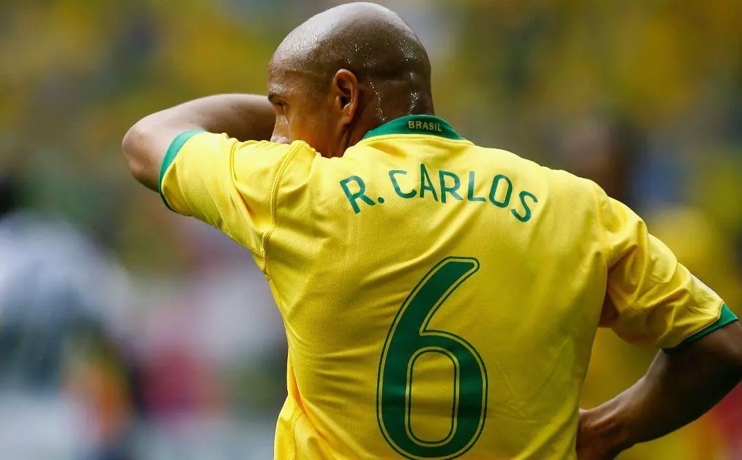 Κρίσιμες ώρες για τον Ρομπέρτο Κάρλος - Νοσηλεύεται ύστερα από επιπλοκές σε χειρουργική επέμβαση στην καρδιά