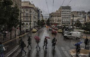 Η ΕΜΥ επικαιροποιεί το έκτακτο δελτίο για την κακοκαιρία Byron – Βροχές θα χτυπήσουν 8 περιοχές