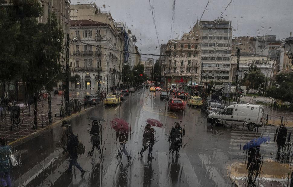 Η ΕΜΥ επικαιροποιεί το έκτακτο δελτίο για την κακοκαιρία Byron – Βροχές θα χτυπήσουν 8 περιοχές