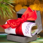 Θα δουλέψεις Χριστούγεννα ή Πρωτοχρονιά; Πόσα χρήματα θα πάρεις