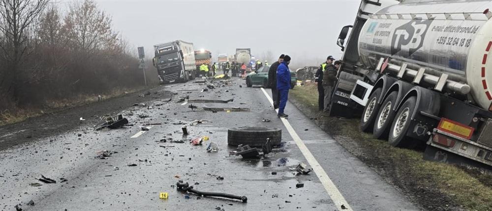Στο αεροδρόμιο της Τιμισοάρα οι 7 σοροί των οπαδών του ΠΑΟΚ