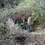 70χρονος έχασε τη ζωή του όταν ανετράπη το τρακτέρ του σε ρέμα