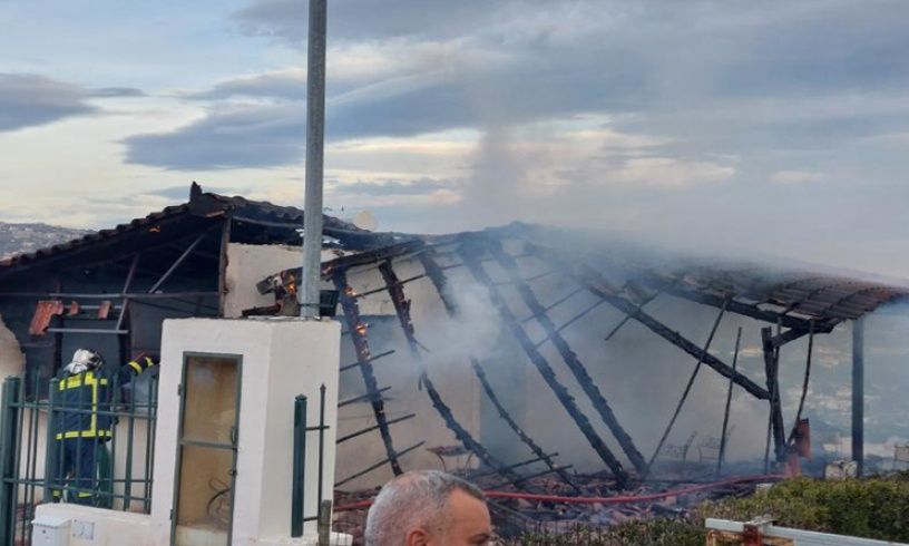 Τραγωδία στη Ραφήνα: Ένας νεκρός από φωτιά σε σπίτι