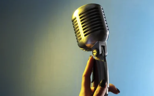 Θρήνος! Πέθανε γνωστή Ελληνίδα τραγουδίστρια - Μόλις είχε χάσει τη μητέρα της