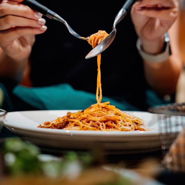 Τρώμε λάθος τα μακαρόνια; Οι Ιταλοί βάζουν κανόνες και το TikTok έχει πάρει φωτιά