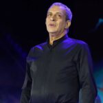 Θέμης Αδαμαντίδης: Αποκάλυψε την πραγματική του ηλικία και προκάλεσε έκπληξη