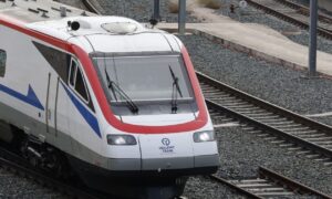 Ακινητοποιήθηκε αμαξοστοιχία στον Αγ. Ανδρέα