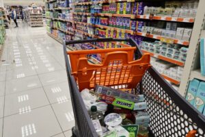 Σεισμός στα σούπερ μάρκετ: Το deal που κανείς σε περίμενε