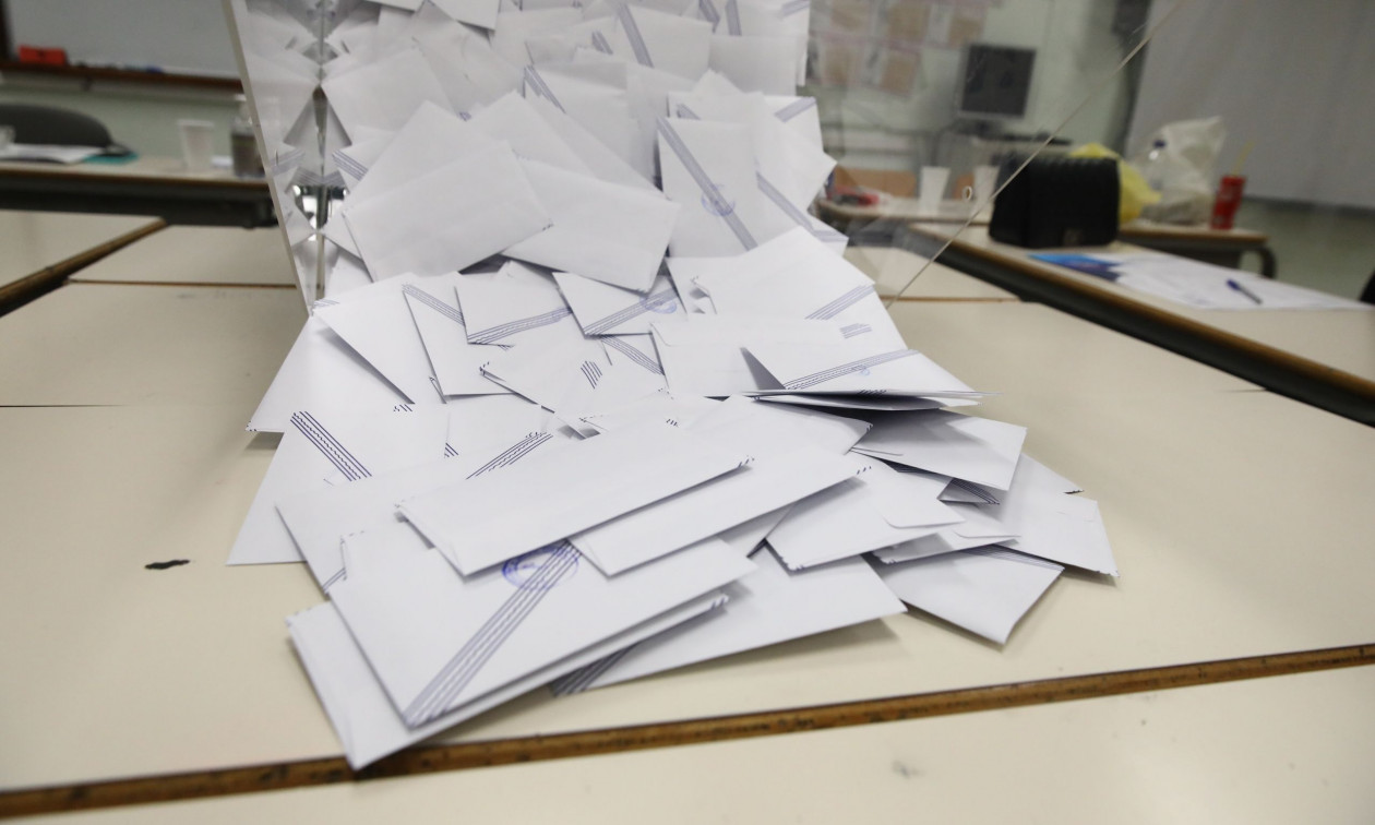 Τι δείχνει η πρώτη δημοσκόπηση του 2026 για ΝΔ, Τσίπρα και Καρυστιανού