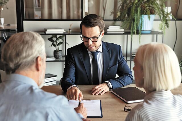 Κληρονομιά χωρίς διαθήκη: Ποιος θα πάρει την περιουσία και ποιος θα μείνει με άδεια χέρια