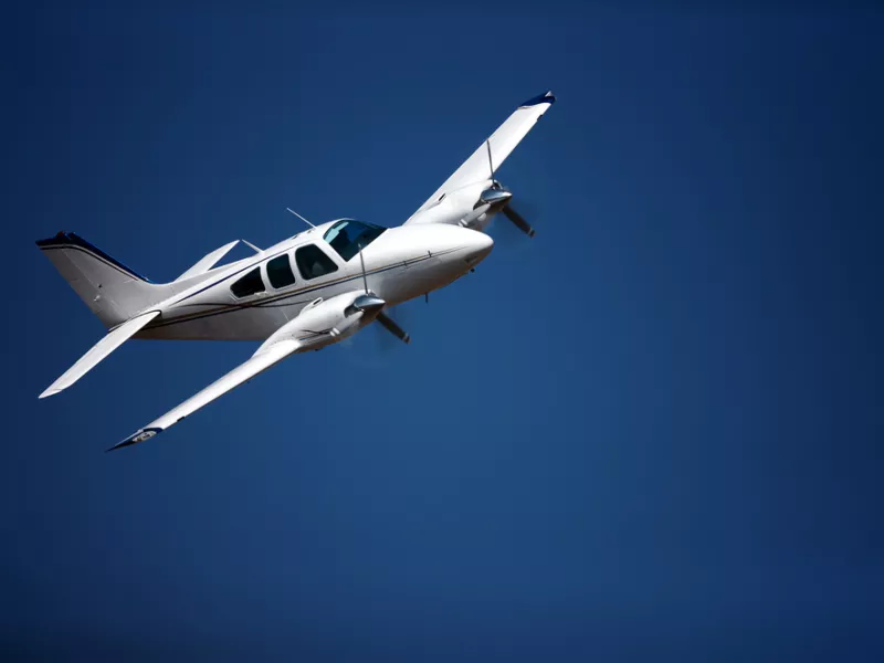 Συνετρίβη αεροσκάφος – Αγνοείται η τύχη των οκτώ επιβατών